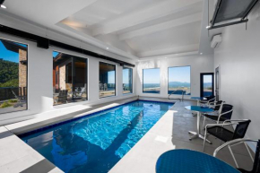 Higher Power, 6bdrm 6bath, Specials, Free Tickets, Indoor Pool, Amazing View, Hot Tub, Gameroom Pigeon Forge